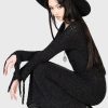 Chicthreadco.shop5ba97aea0e 1